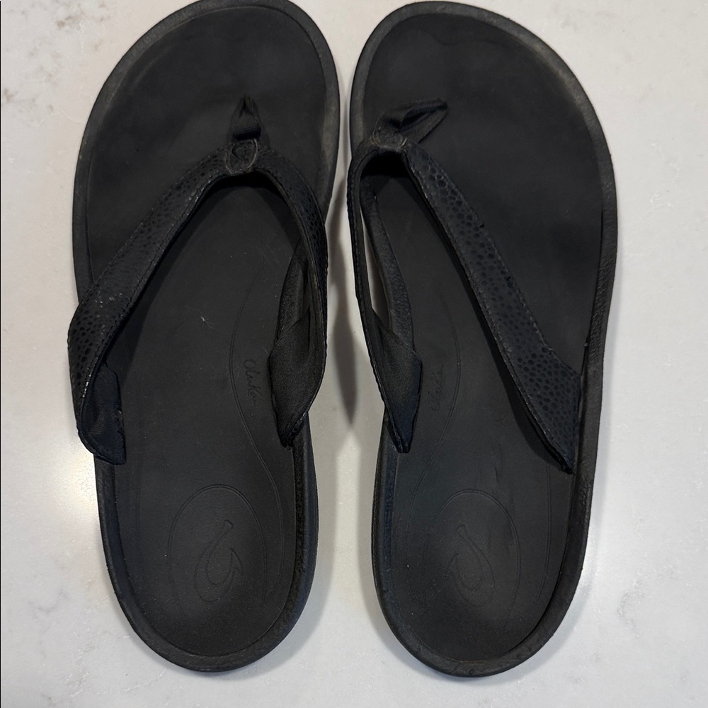 OluKai Black Sandals Flipflops